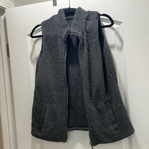 Jockey Grey Sherpa Reversible Vest